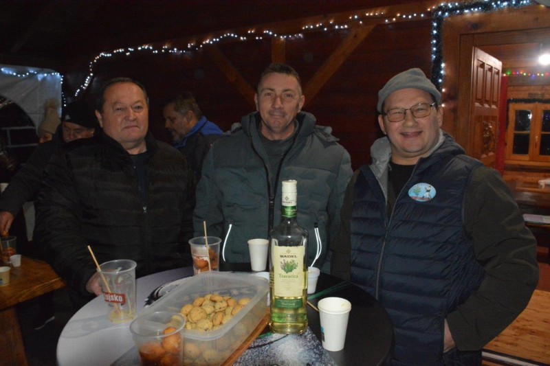 foto/advflj1412_-12-_14.12.2025-XIRD6S420RZ8IFJ2NB91