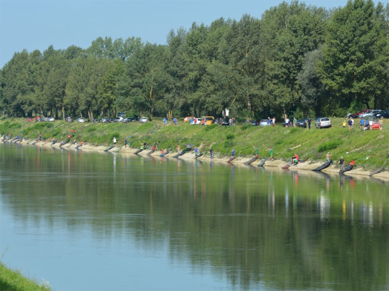 foto/plovak070726