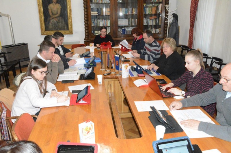 foto/sov_-6-_28.3.2023-BRMZO7YA6PR3A3NGBSFR