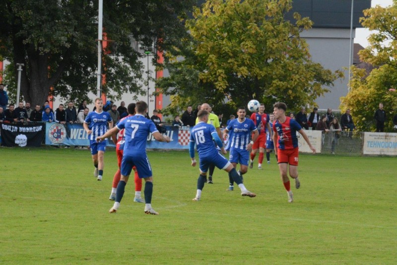 foto/sp131025_-10-_12.10.2025-E250N4WBF0T113UBME1J