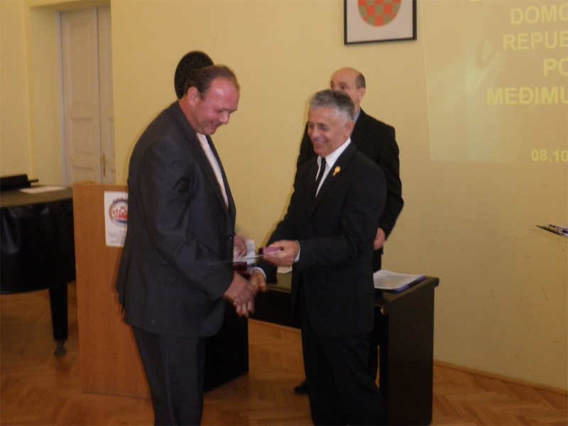foto/udvdrnagrada1020131